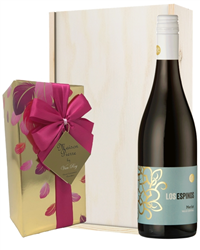 Merlot Red Wine and Chocolates Gift Set in Wooden Box